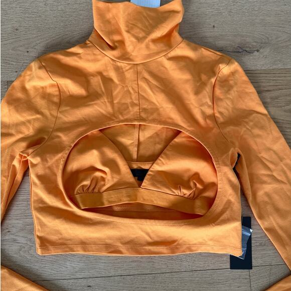 H:ours - Talie 2 Piece Top in Orange - Picture 2 of 9